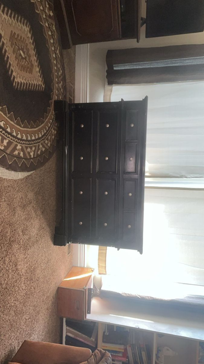 Main image 6