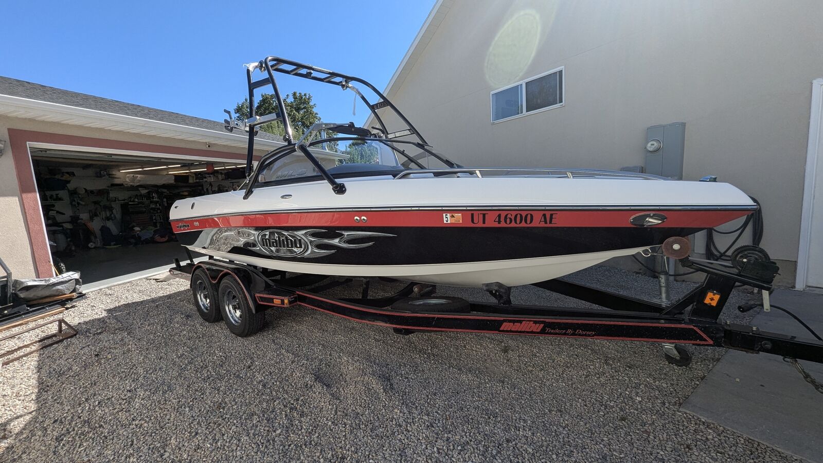 2004 Malibu VLX – Excellent Condition – Ready for the Lake