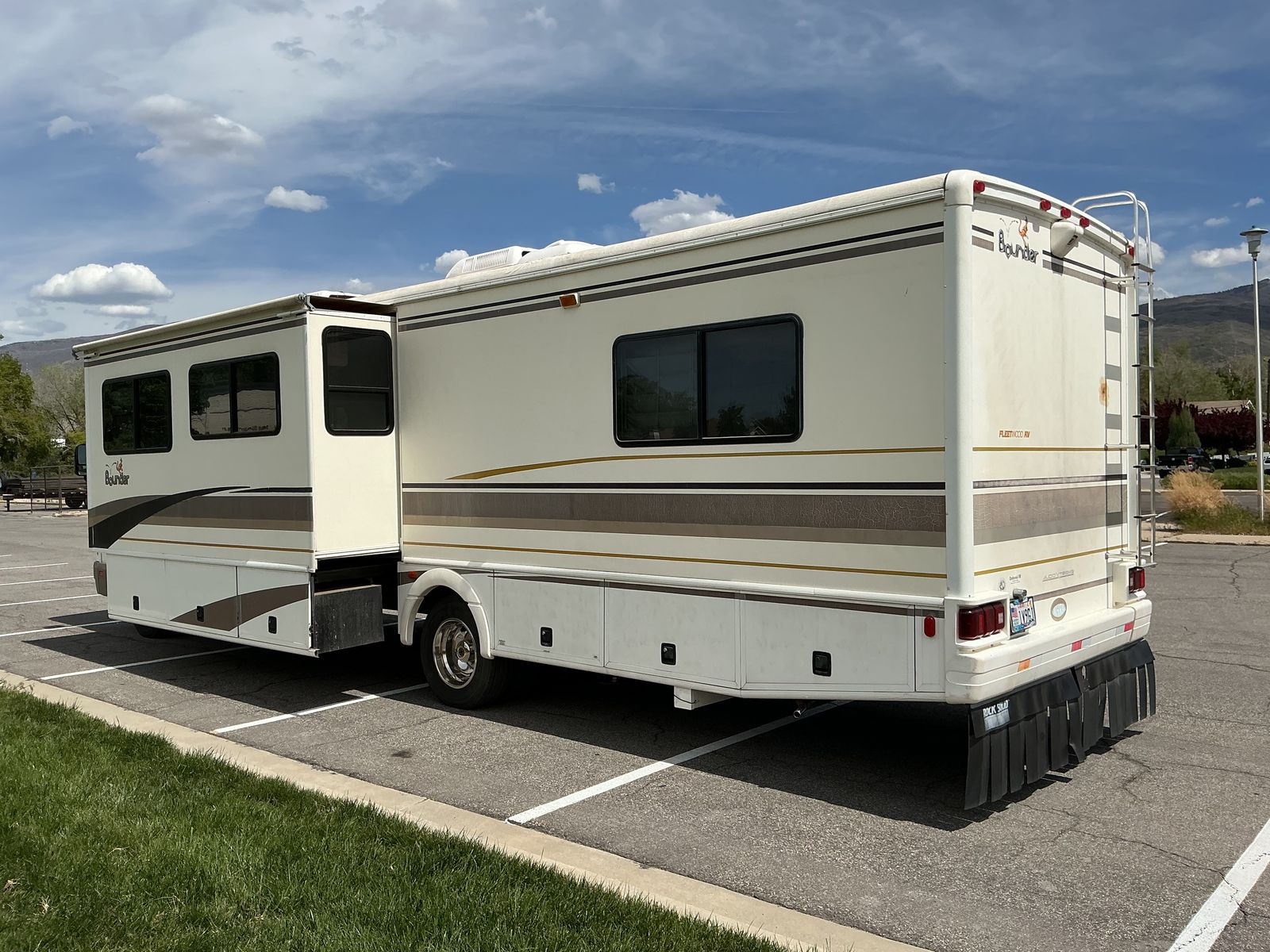 2001 Fleetwood Bounder