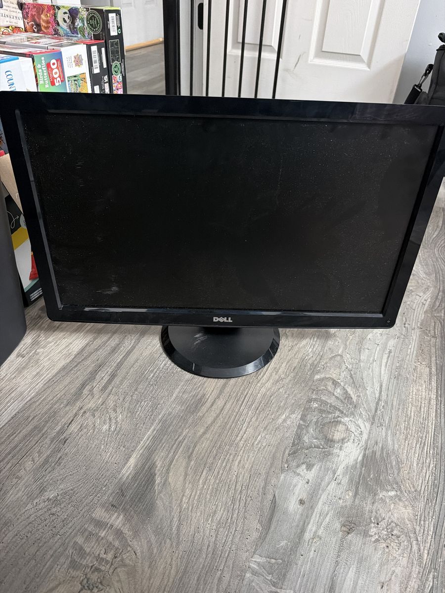 Dell Widescreen LCD Computer Monitor with Stand - Black