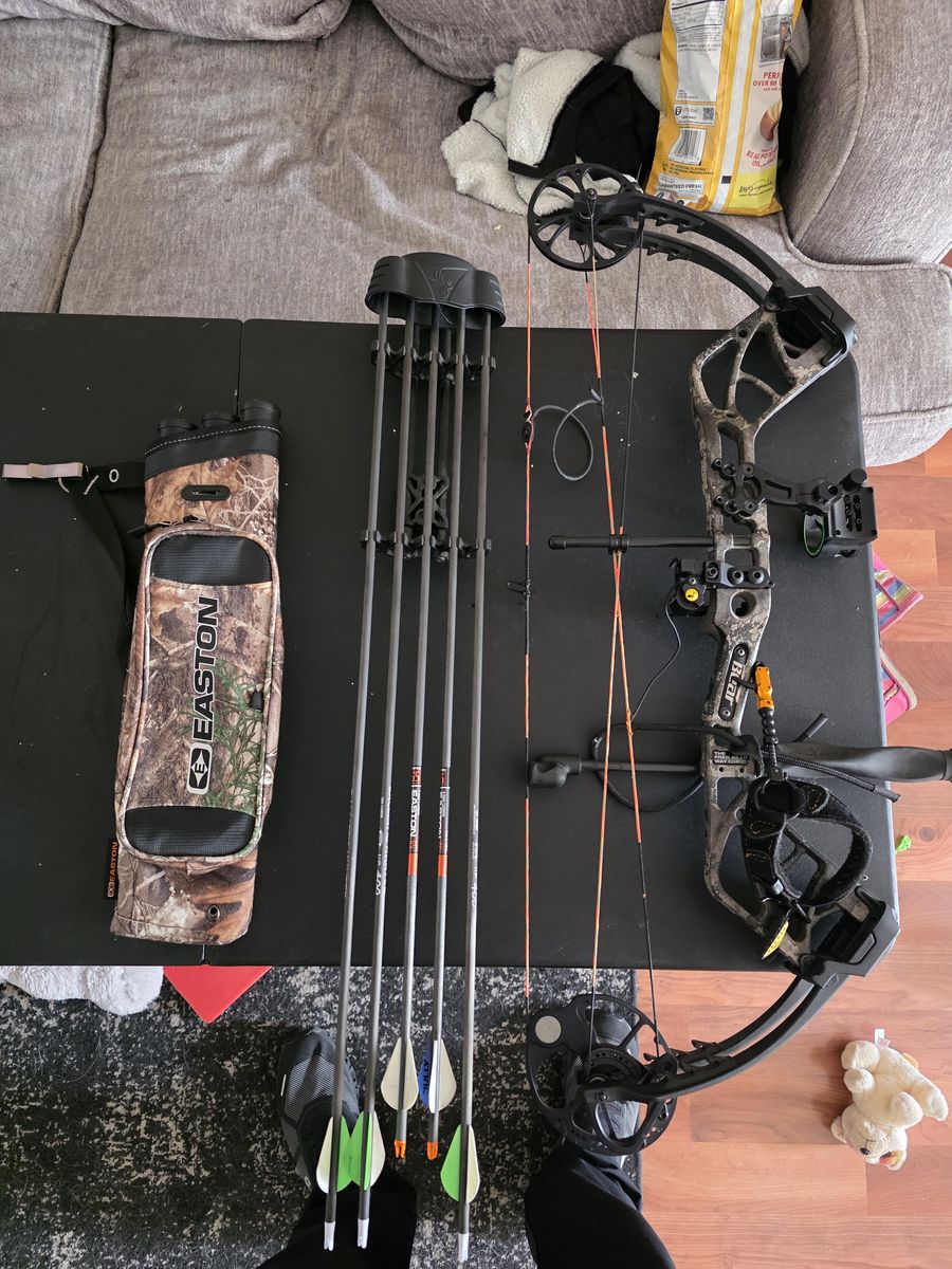 Bear compound bow