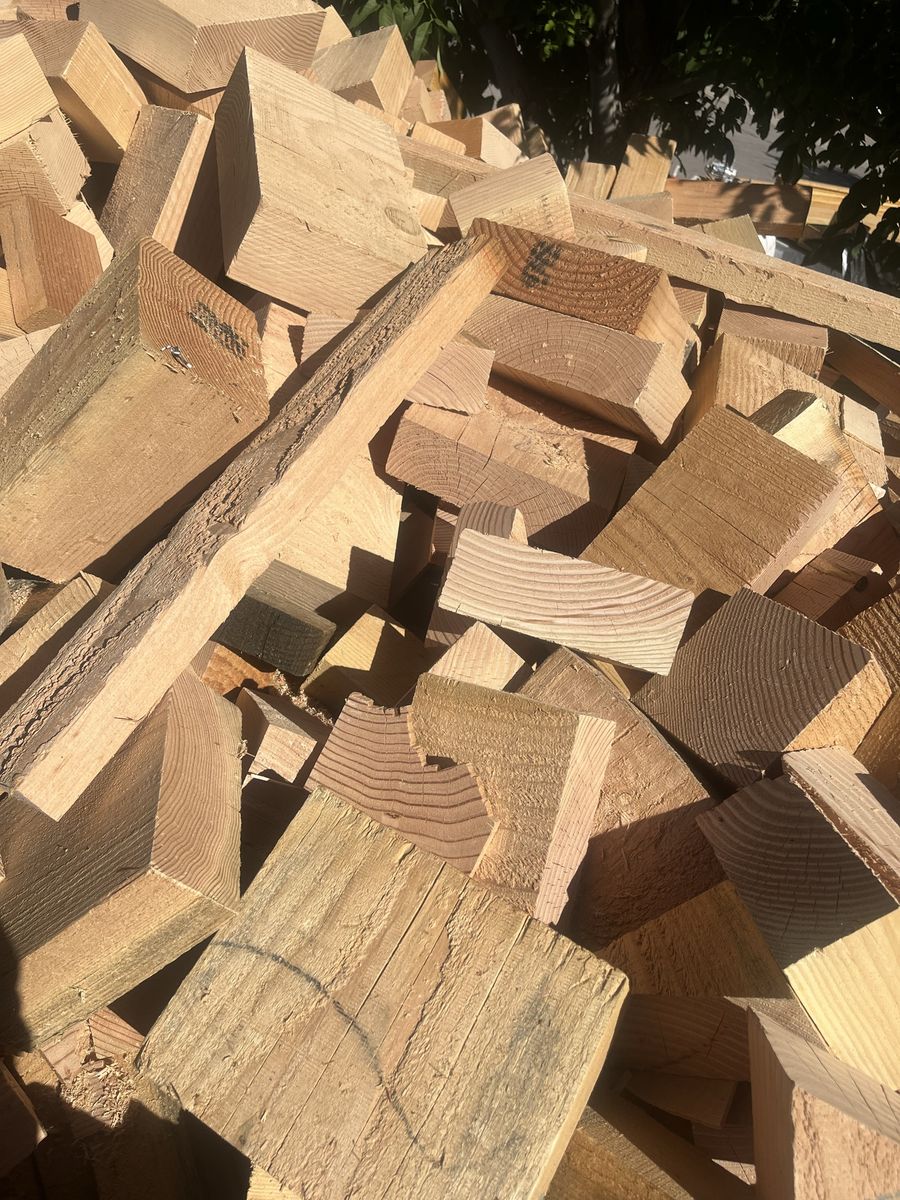 ****Trailer full of FIREWOOD! FREE DELIVERY in Utah County!!****