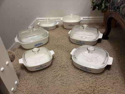 Corelle Blue Cornflower Flower 6 Piece Set W/ Lids