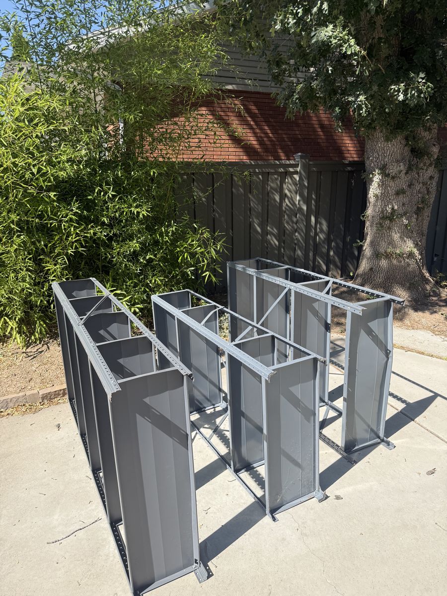FREE SHELVING