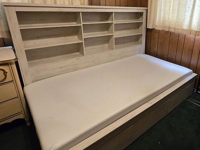 Twin farmhouse daybed with drawers and shelves