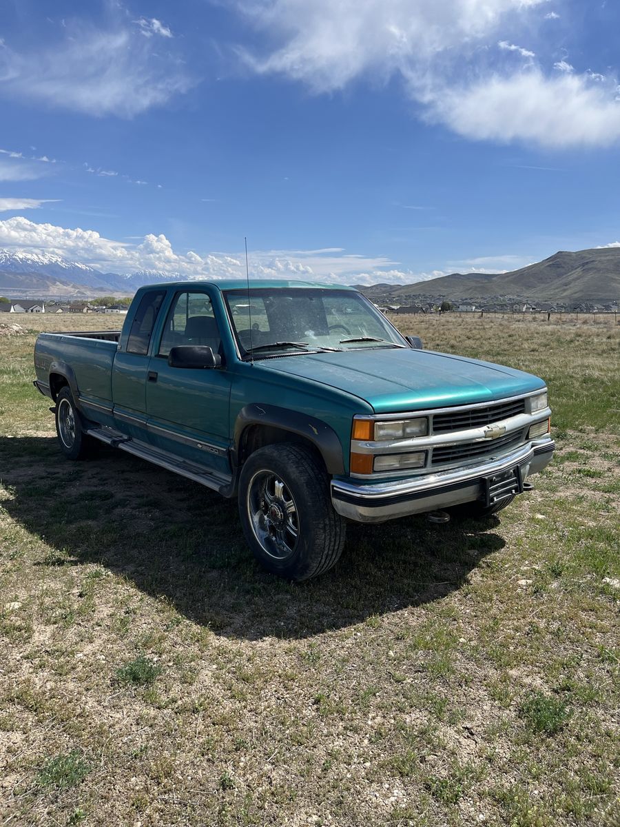 1995 Chevrolet C/K 2500 Series K2500 Cheyenne