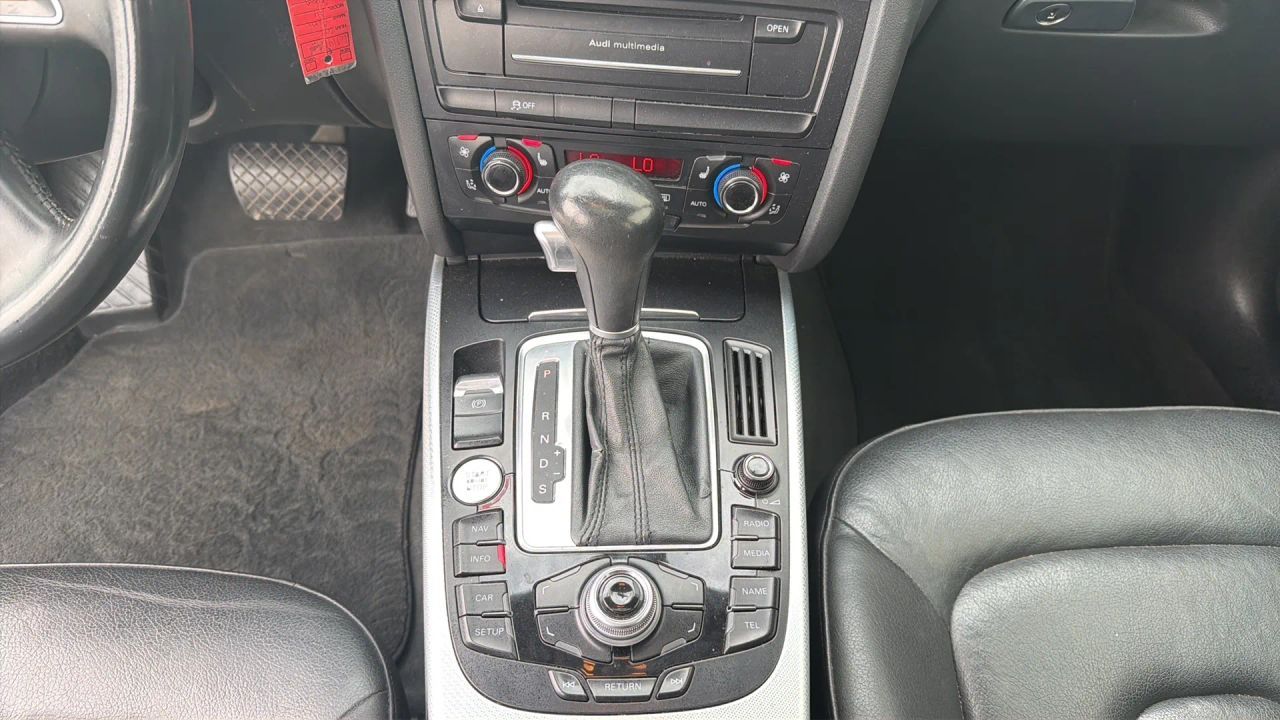 Main image 7