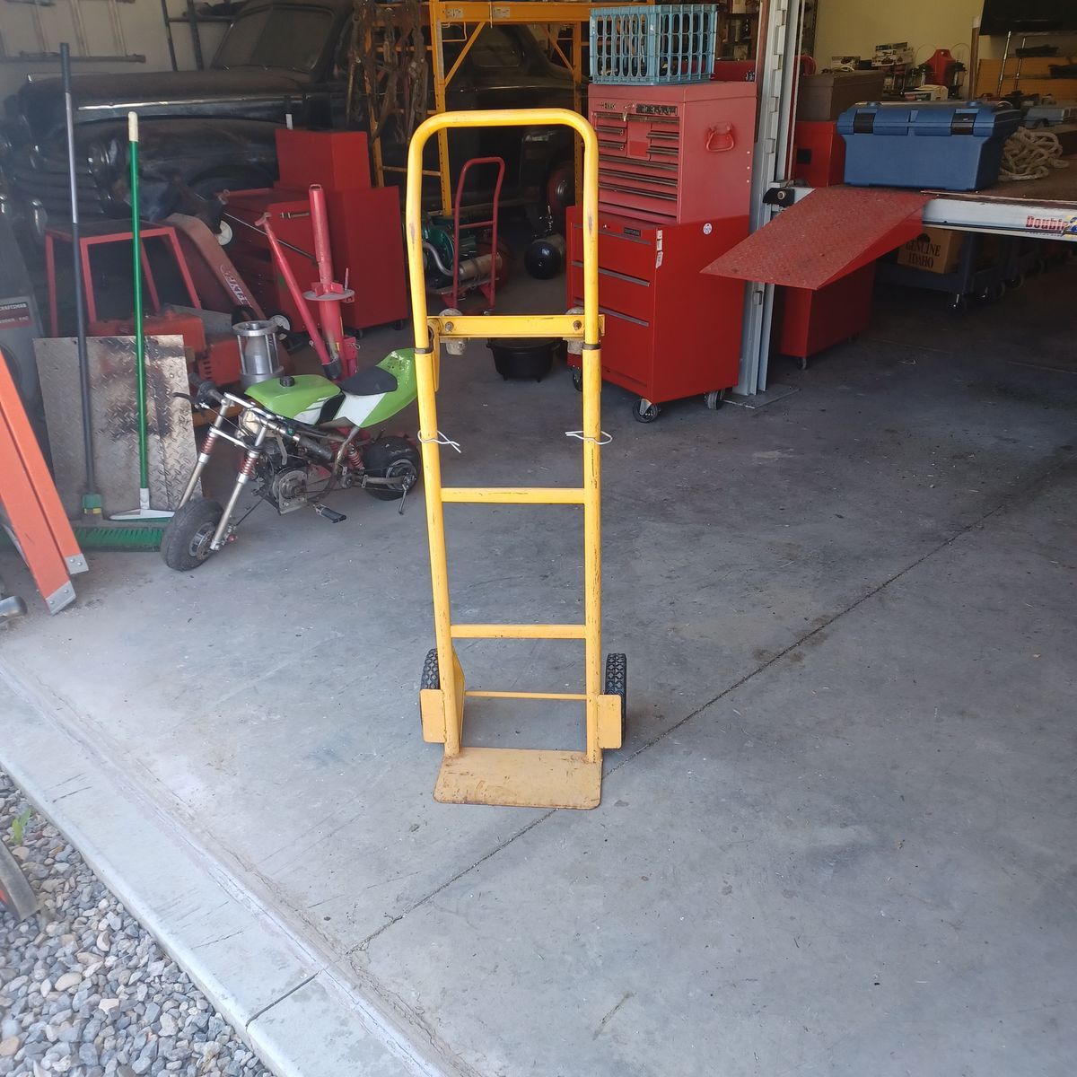 Convertible hand truck