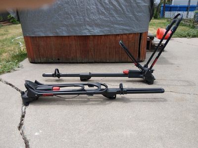 Yakima FrontLoader Upright Bike Mount (2 Pack) - Universal Roof Rack Fit