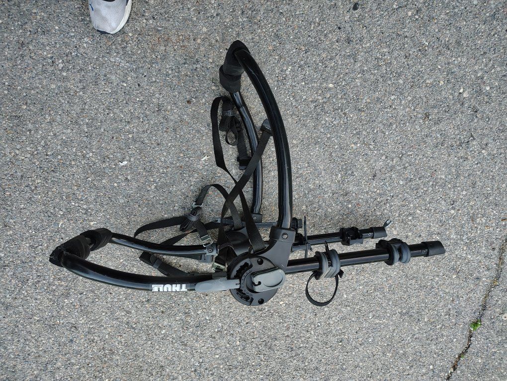 Thule GATEWAY 2 bike rack for trunk,SUV or hatchback.