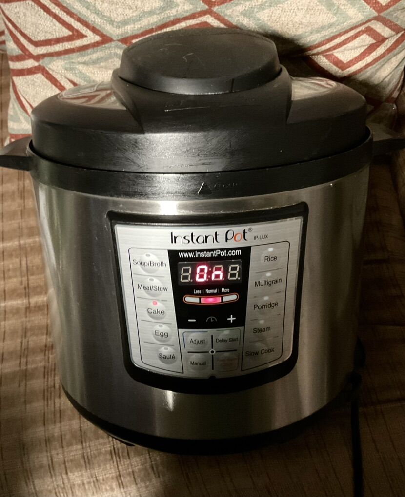 Instant Pot IP-Lux 60 6 Qt Electric Pressure Cooke