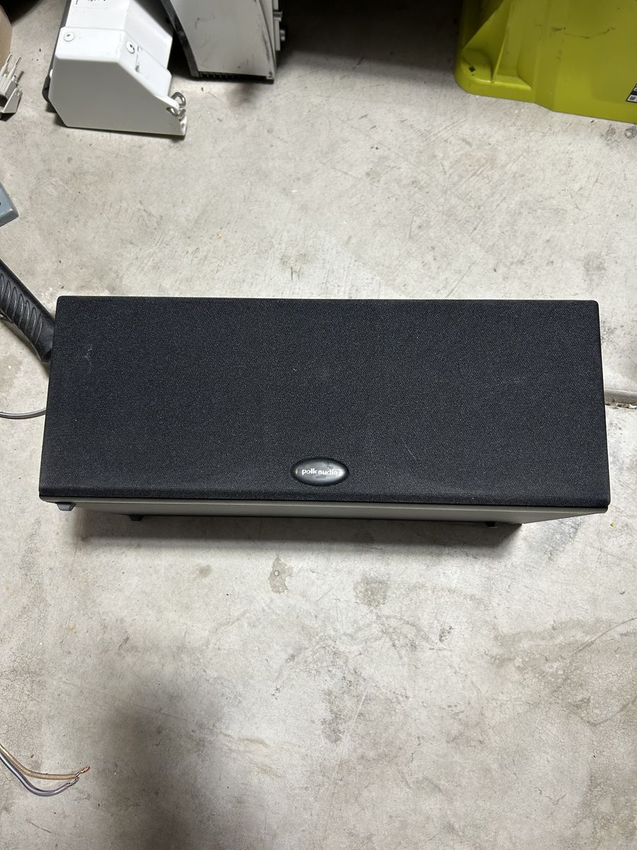 Center speaker