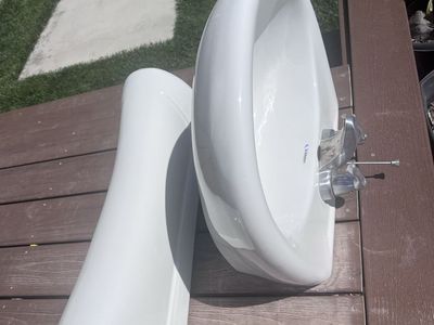 Pedestal Sink