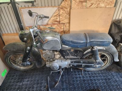 1959-1963 Honda Benly 150 CA95 Project Bike and Parts