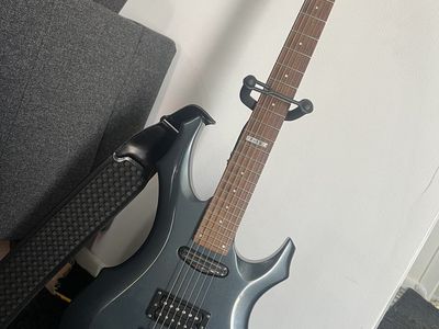 LTD F-10 electric guitar and lyx 40 amp