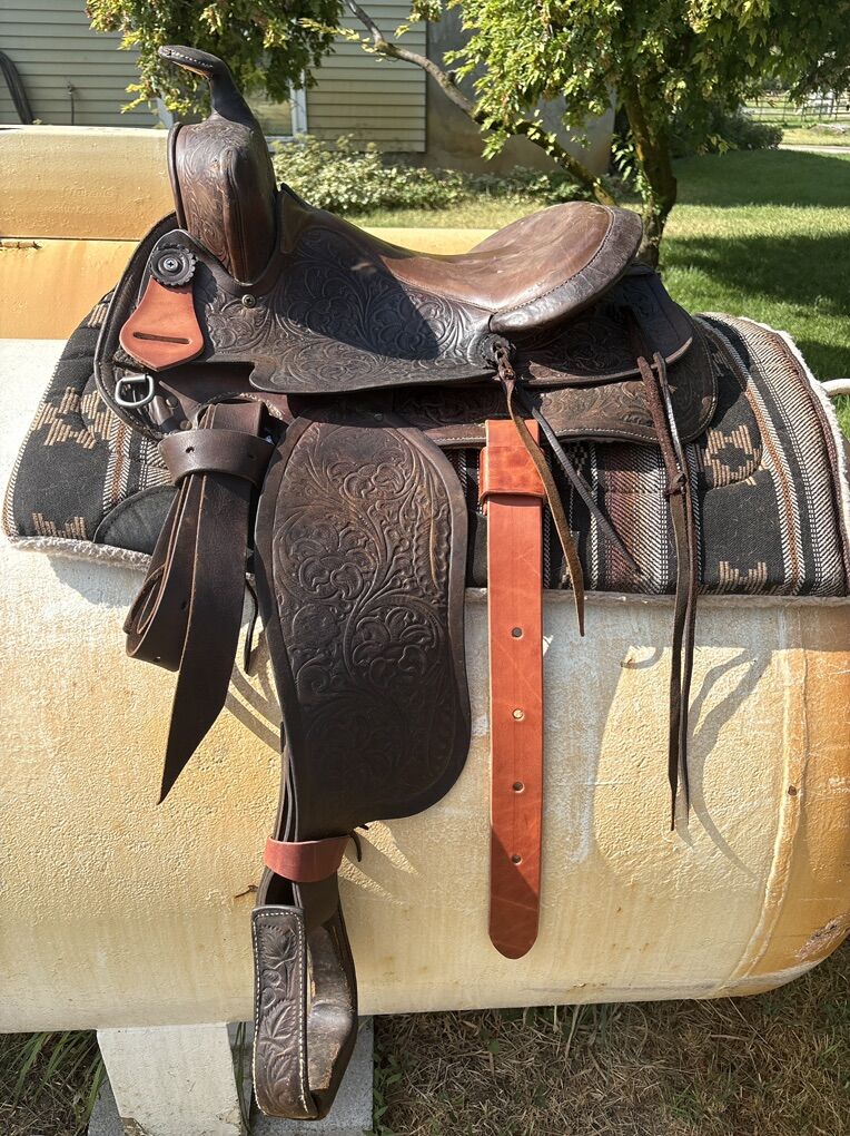 14 Inch Hereford Saddle