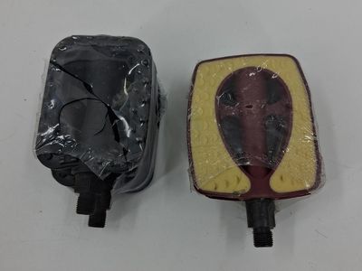 2 Pair of Assorted Bicycle Platform Pedals Lot - Black & Maroon/Yellow Pairs