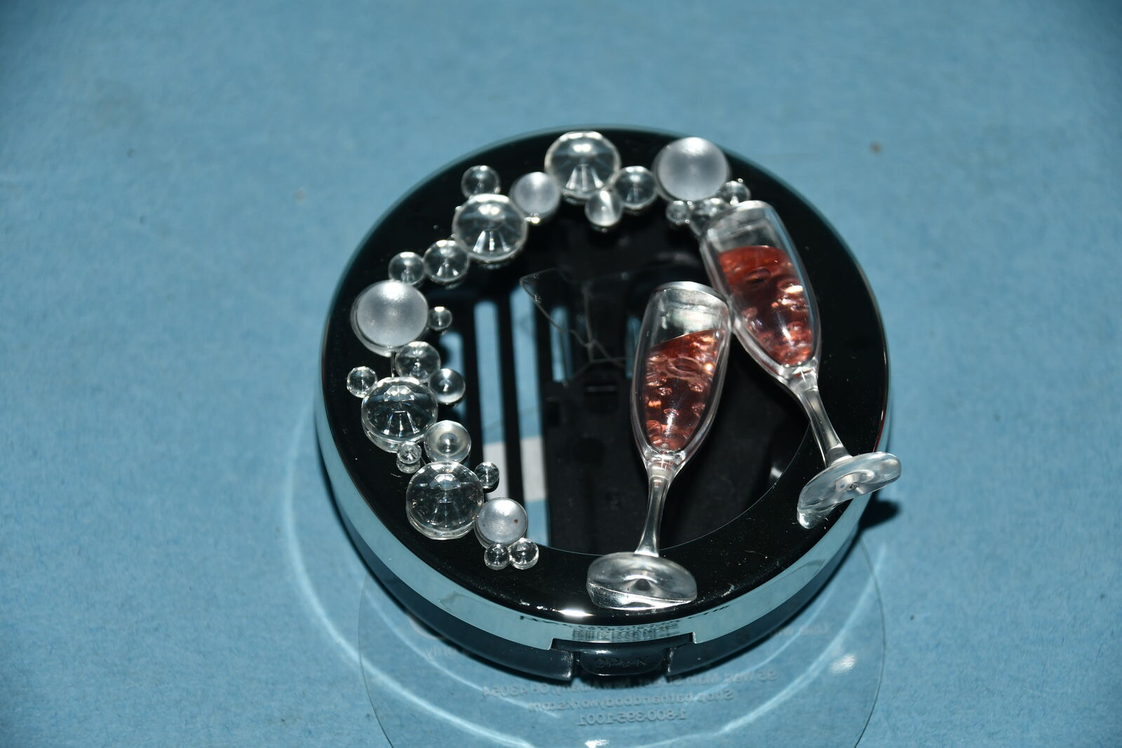 NWT BATH & BODY WORKS "CHAMPAGNE GLASSES & BUBBLES" CAR AIR FRESHENER ~ VENT or VISOR CLIP