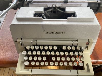 Olivetti Typewriter Linea 98 Working, Missing Keys