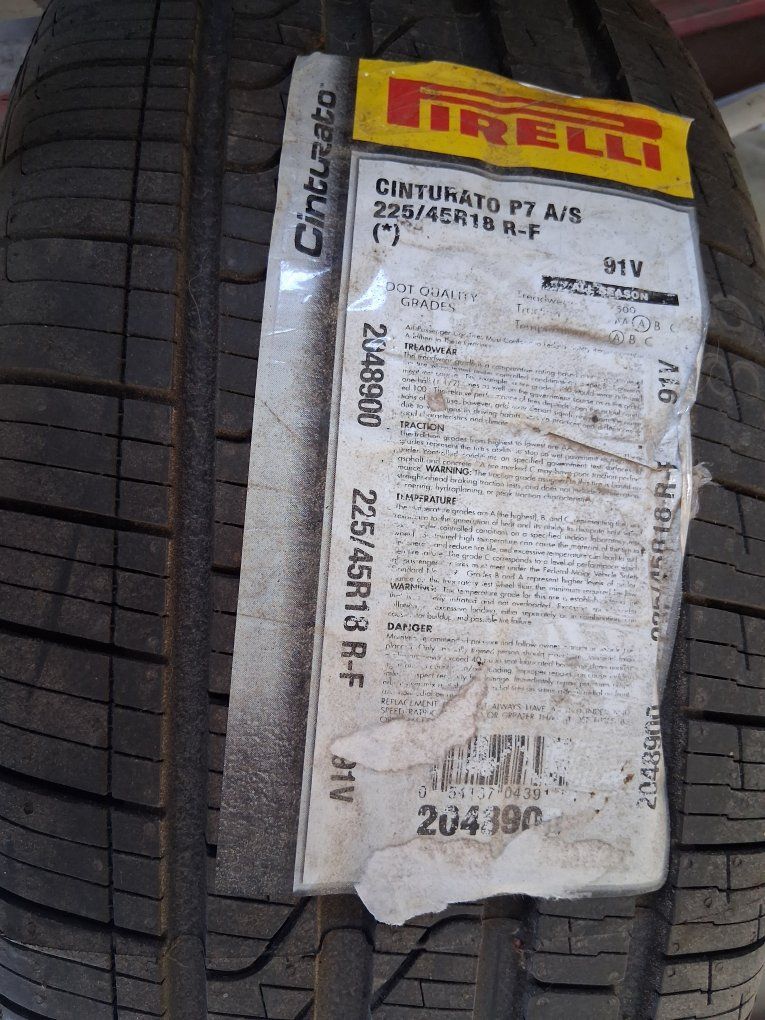 single Firelli 225/44R18 91V All Season tire