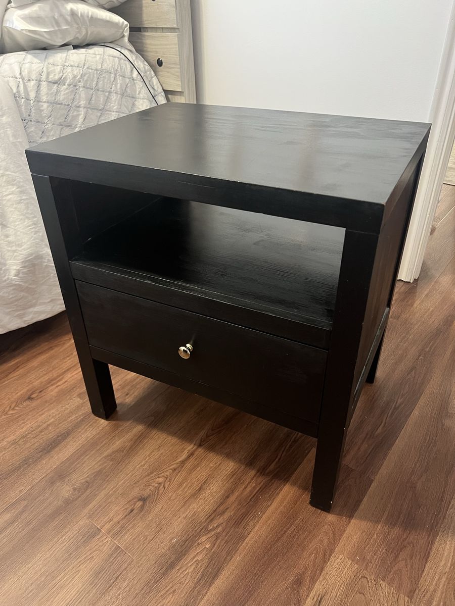 Black Nightstand Set