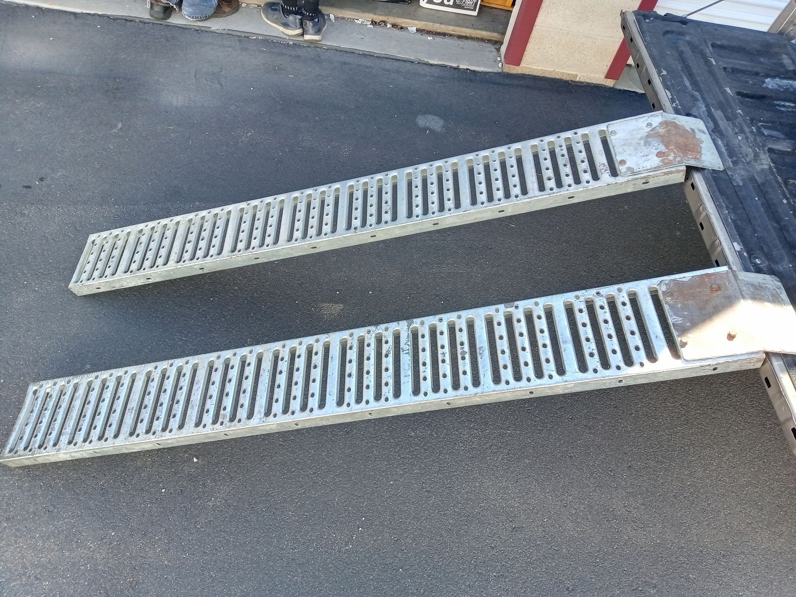 Loading ramps