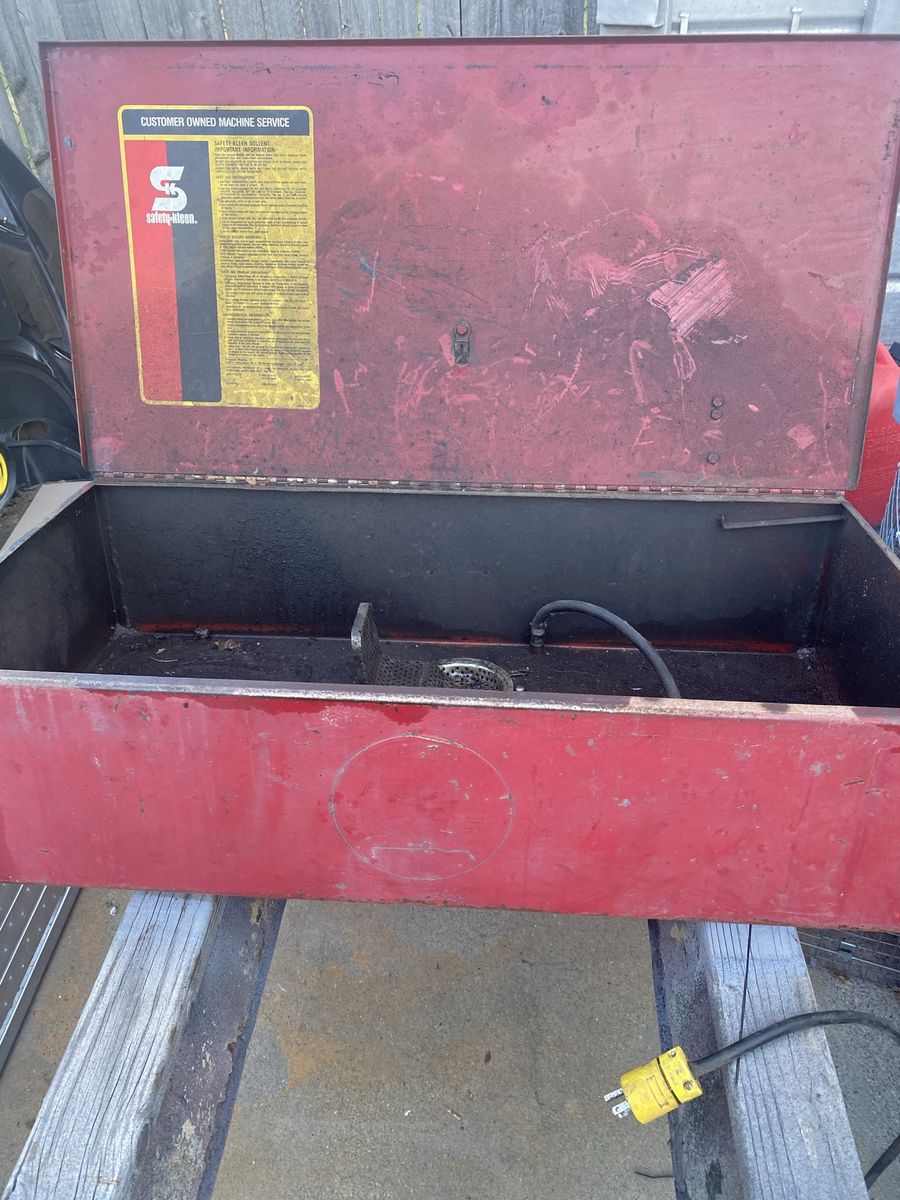 Chemical parts washer