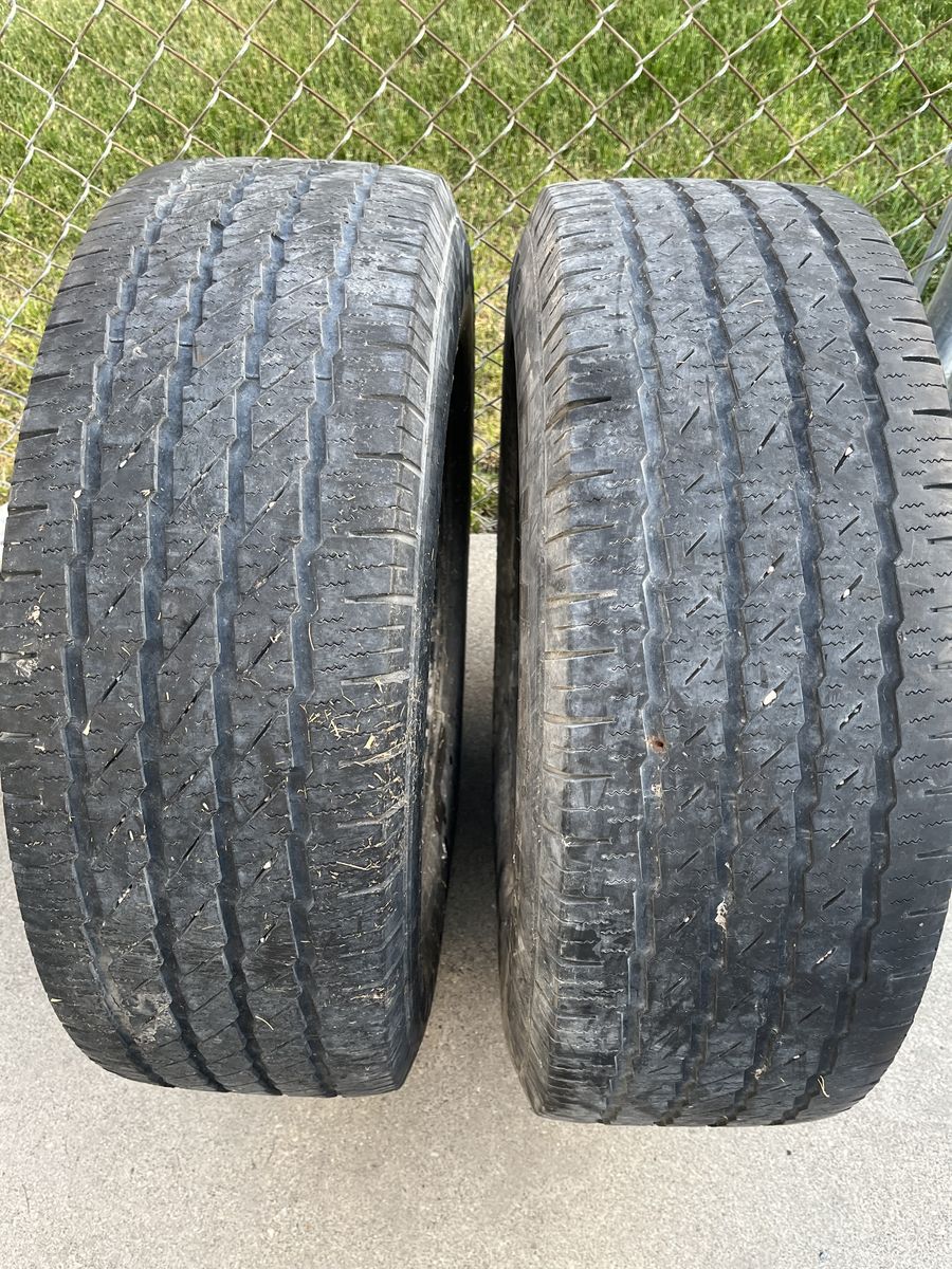 (2) LT265/70r17 Michelin tires