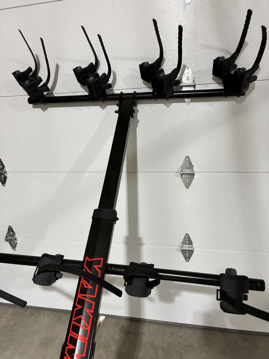 Yakima 4 Bike Hang Tight Rack (brand New)