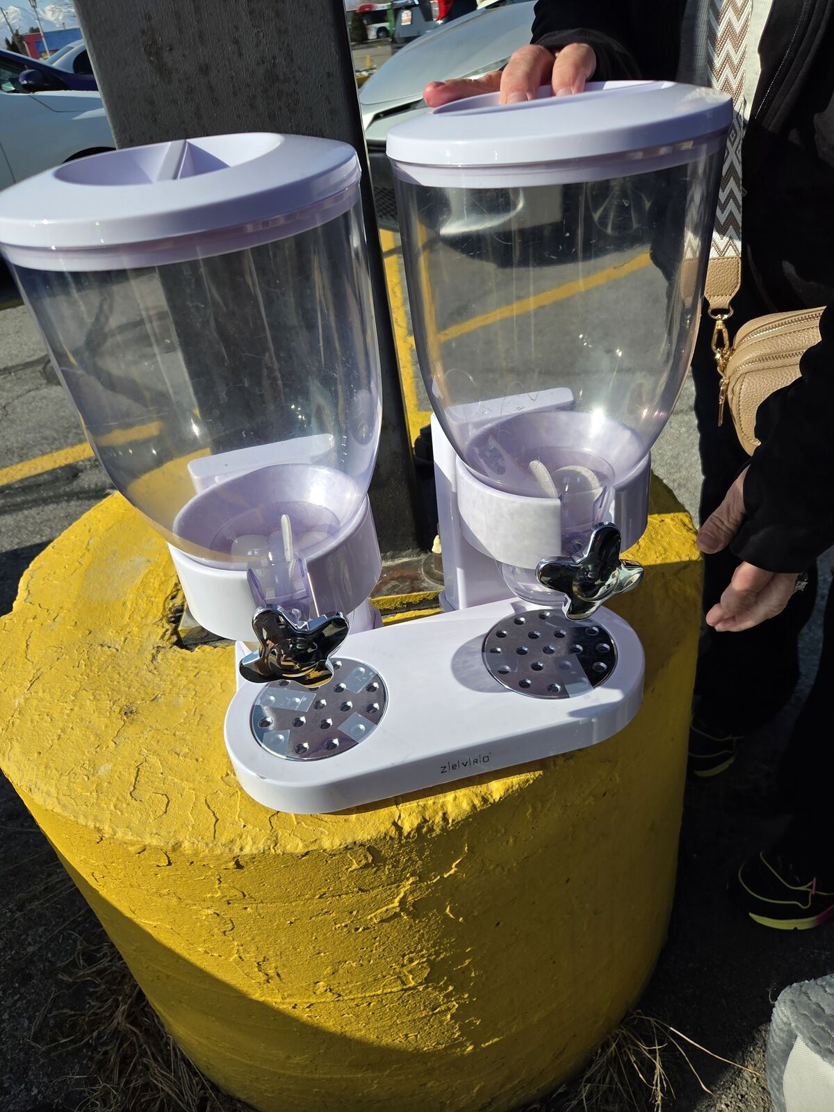 Cereal/candy dispensers