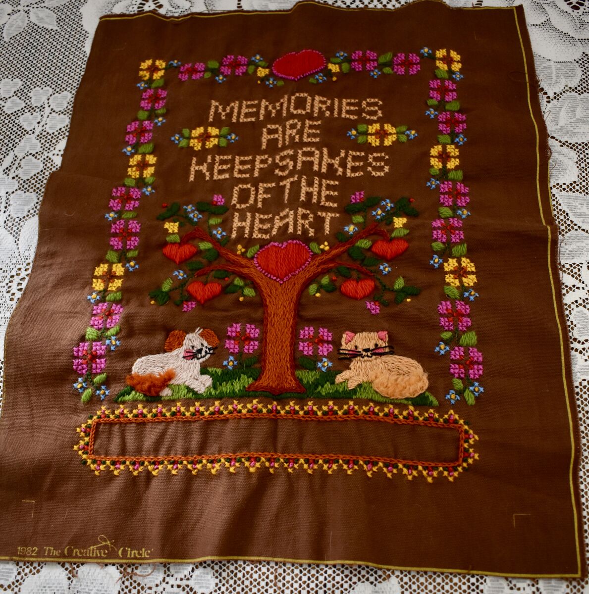 A Vintage Embroidery Pillow Covering Or Wall Hanging From Creative Circle 1982