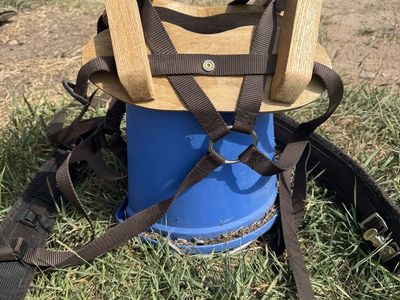 Goat pack saddle