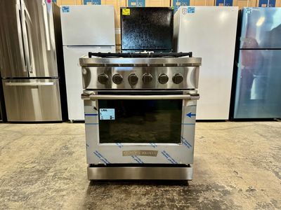 NEW FISHER AND PAYKEL PRO SERIES GAS RANGE