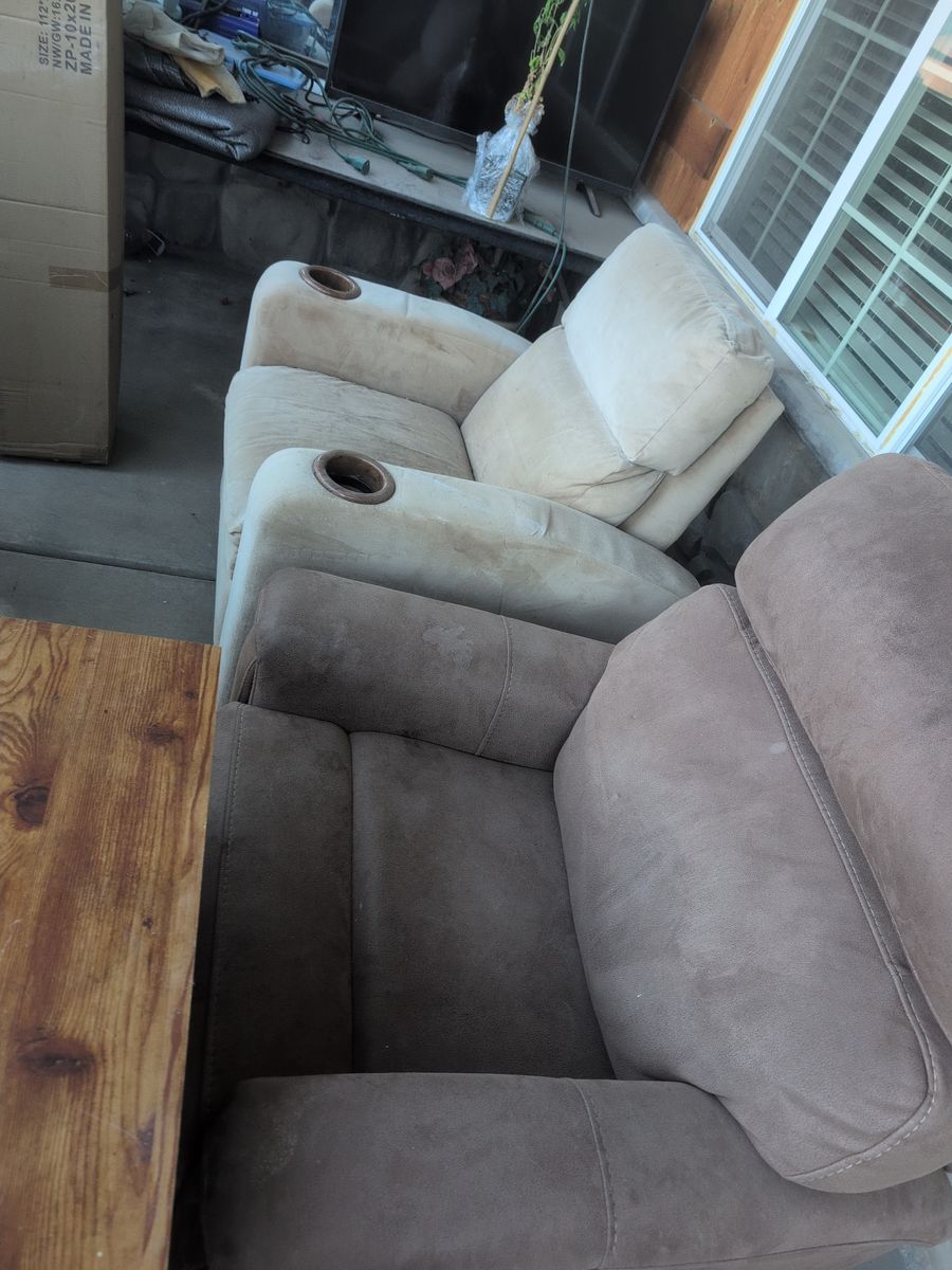 Recliner Chairs