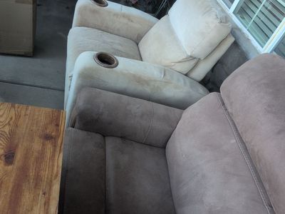 Recliner Chairs