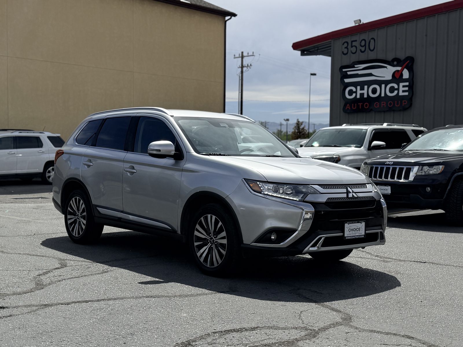 2020 Mitsubishi Outlander Special Edition