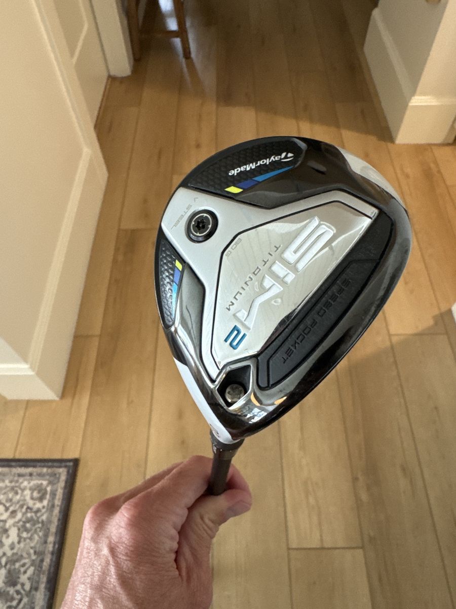 TaylorMade SIM2 5 Wood - 18°, Extra Stiff Aldila ROGUE Shaft, Men's Right Hand
