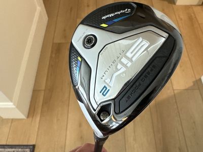 TaylorMade SIM2 5 Wood - 18°, Extra Stiff Aldila ROGUE Shaft, Men's Right Hand