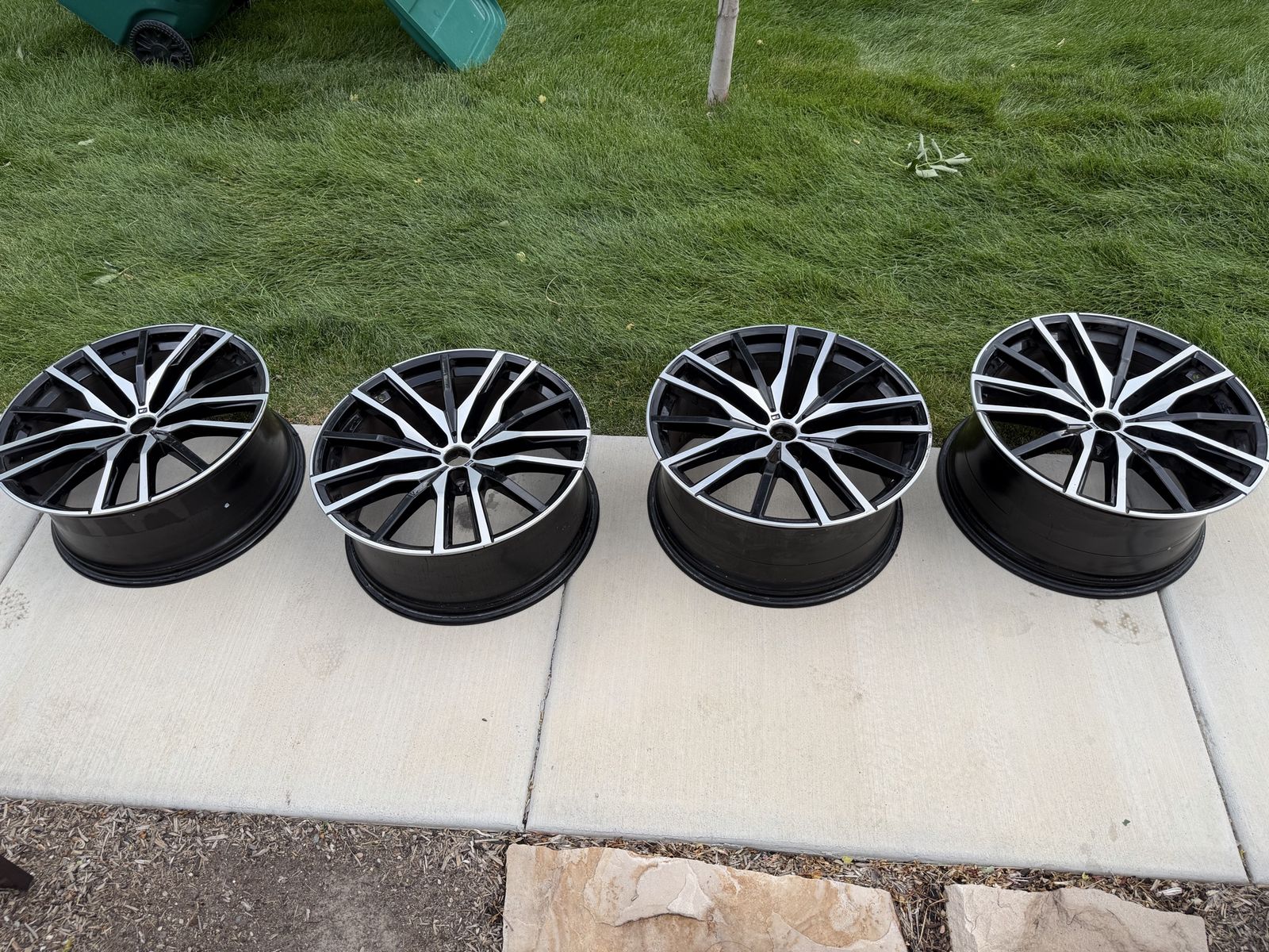 Set of 4 Genuine BMW 22” Staggered 742M 