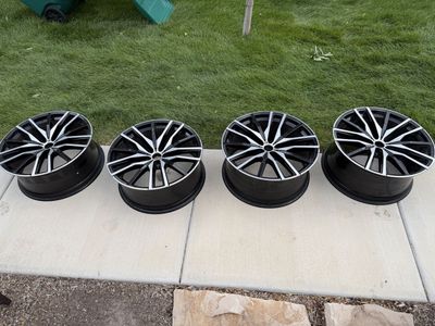 Set of 4 Genuine BMW 22” Staggered 742M