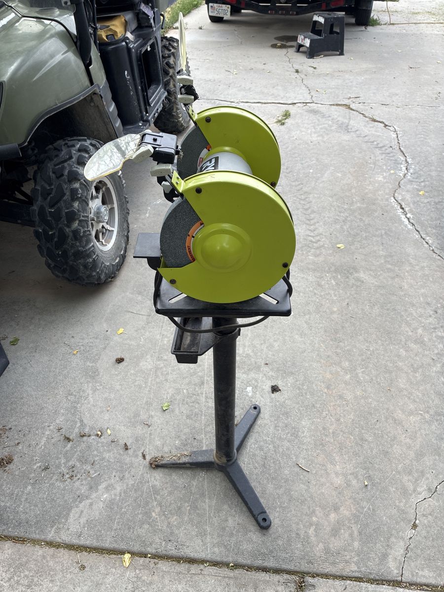 Main image 3