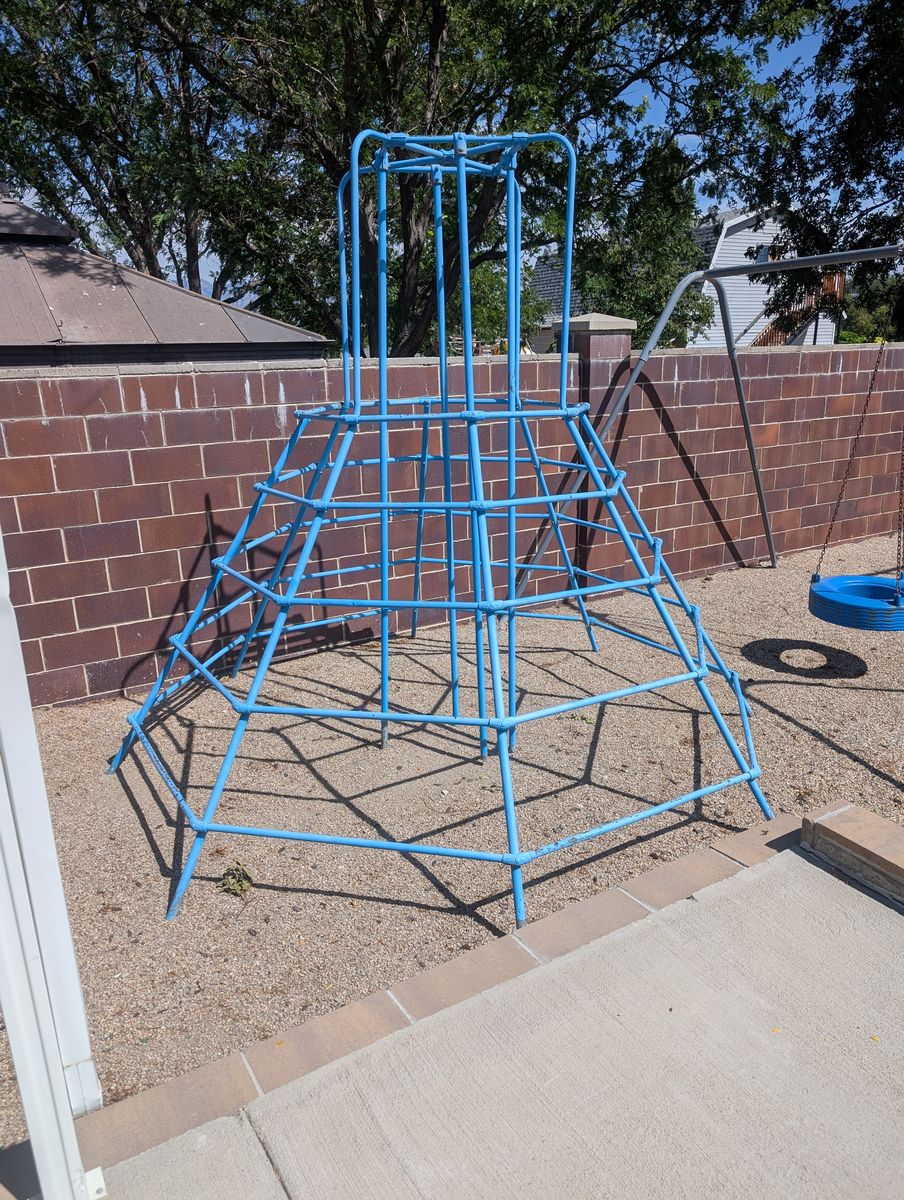 monkey bars playground