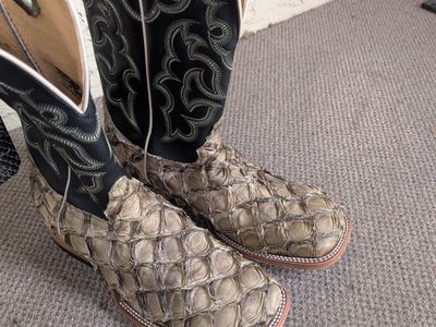 Cody James men's cowboy boots size 10.5