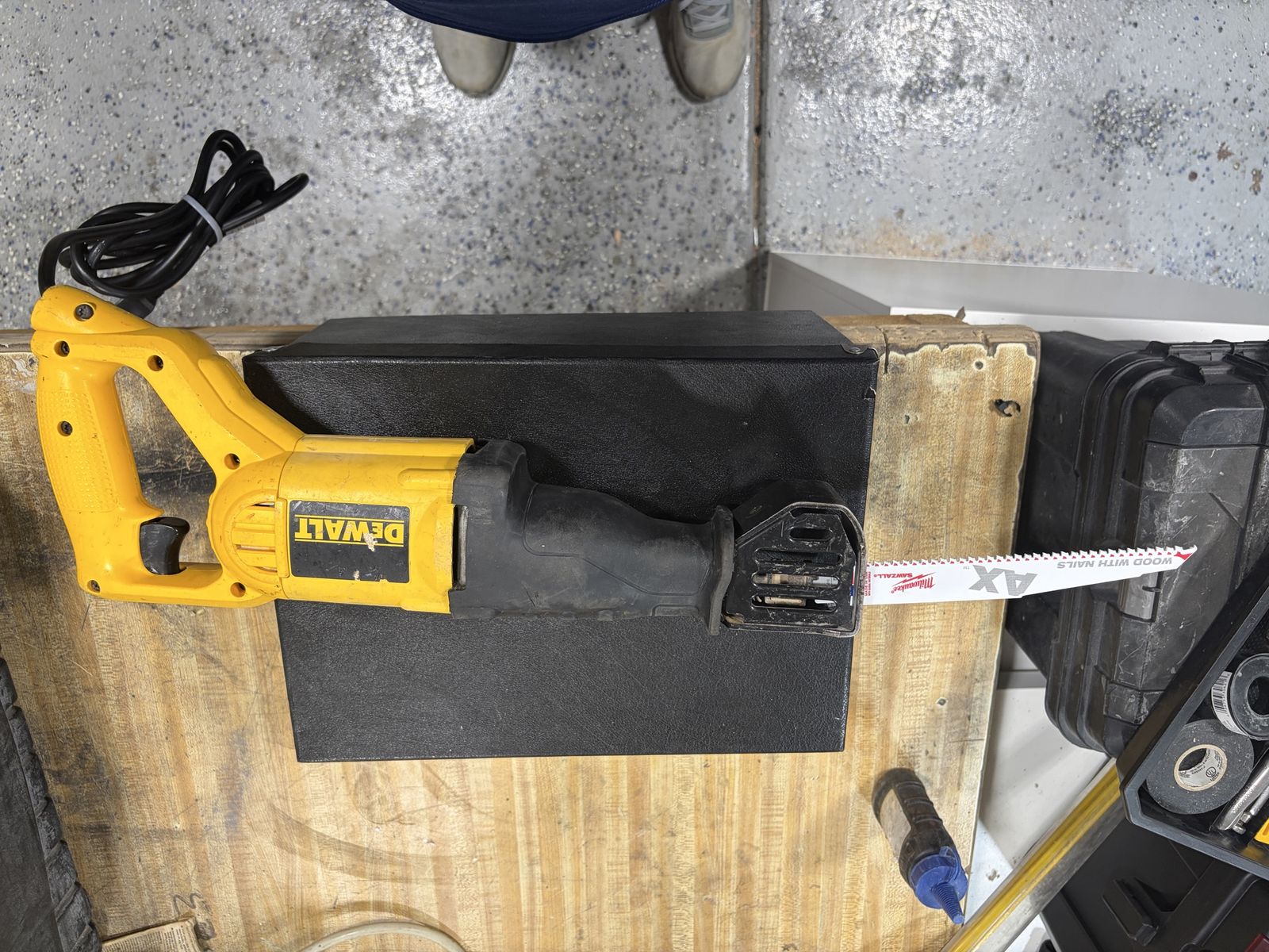Dewalt DW304P Reciprocating Saw Corded Power Tool