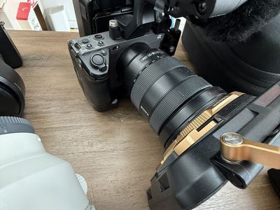 Sony FX3 (Body + top handle)