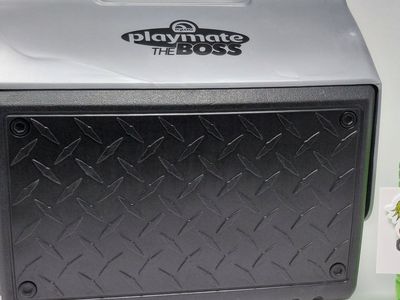 Igloo Playmate THE BOSS Diamond Plate 14 Quart Cooler