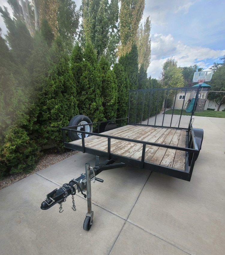 7x10 Utility Trailer with Ramp & Spare Tire