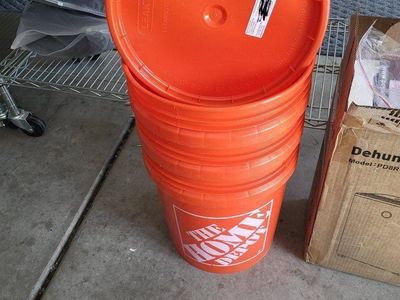 Qty-3 Home Depot 5gal Buckets w/Lids