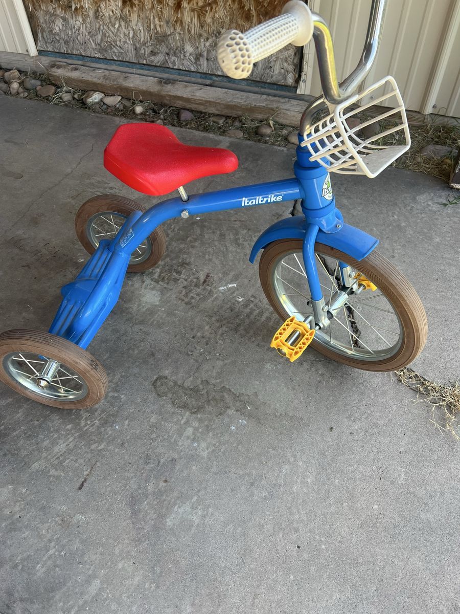 Italtrike Tricycle Kids Blue Red Yellow with Front Basket in excellent condition 