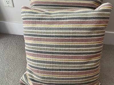 Decorative Throw Pillows (Set of 2) – Blush Pink & Striped with Gold Thread – 18x18